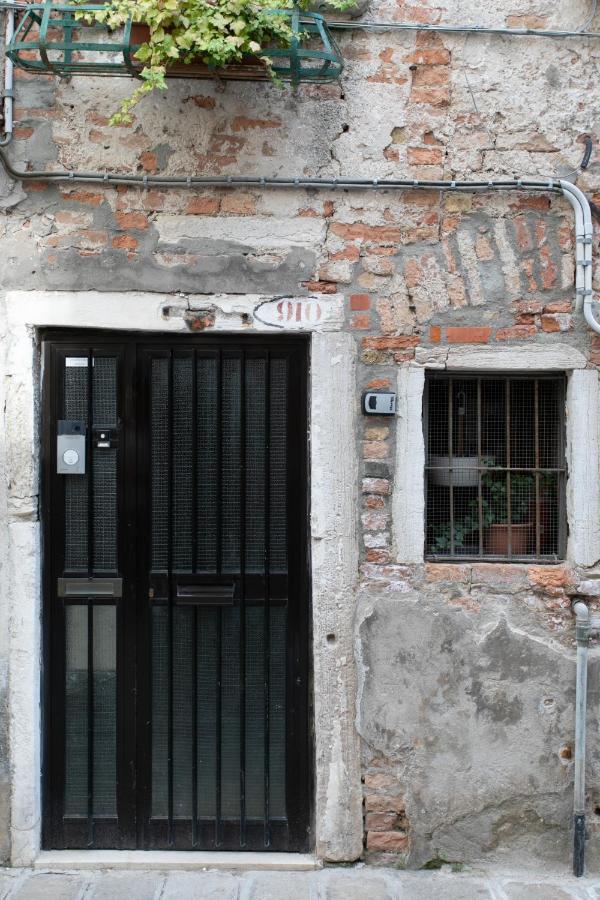 Biennale Gallery Suite Венеция Экстерьер фото
